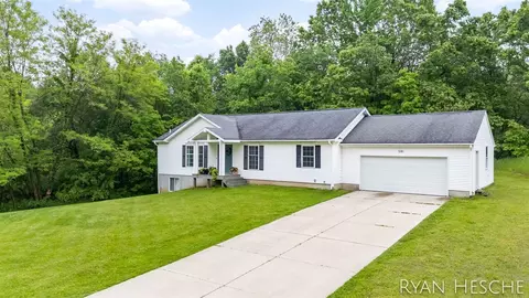 5181 Scotch Mist, Saranac, MI 48881