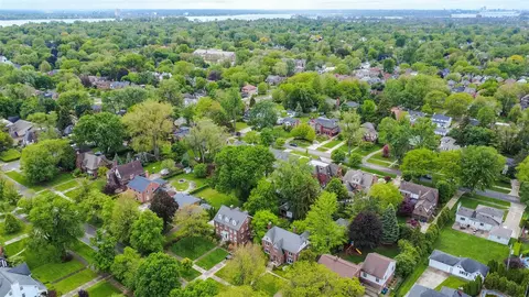 View/Area - 953 Berkshire, Grosse Pointe, MI 48230 photo 4 of 7