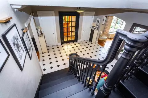 Entry Way - 953 Berkshire, Grosse Pointe, MI 48230 photo 6 of 6