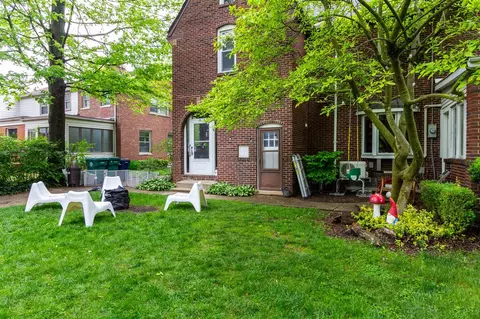 Exterior - 953 Berkshire, Grosse Pointe, MI 48230 photo 8 of 9