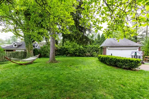 Exterior - 953 Berkshire, Grosse Pointe, MI 48230 photo 9 of 9