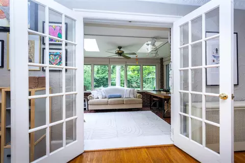 Entry Way - 953 Berkshire, Grosse Pointe, MI 48230 photo 4 of 6