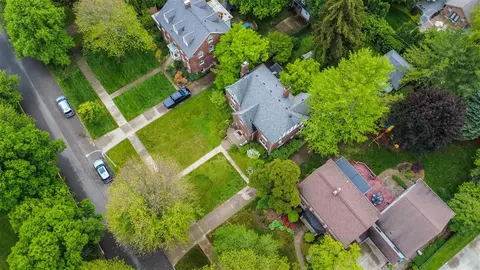 View/Area - 953 Berkshire, Grosse Pointe, MI 48230 photo 5 of 7
