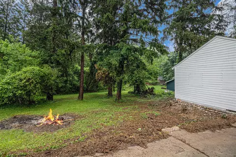 Exterior - 145 Sycamore, Jackson, MI 49202 photo 2 of 4