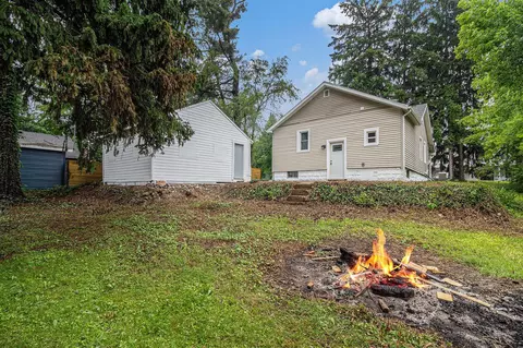 Exterior - 145 Sycamore, Jackson, MI 49202 photo 3 of 4
