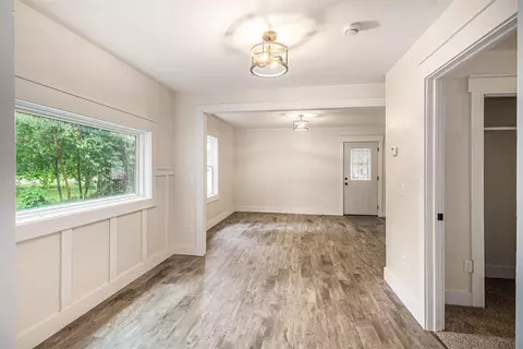 Living - 145 Sycamore, Jackson, MI 49202 photo 1 of 2