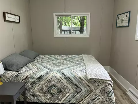 Bedroom - 91 E Commerce, Grant, MI 49327 photo 2 of 7