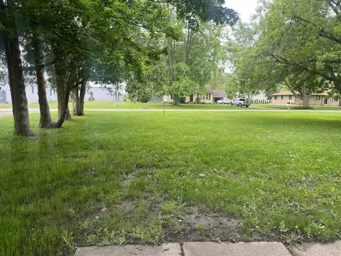 Exterior - 91 E Commerce, Grant, MI 49327 photo 5 of 7