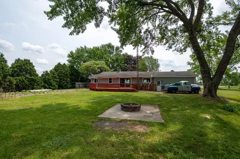2999 Walton, Buchanan, MI 49107 photo 2