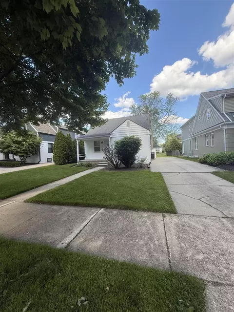 1887 S Bates, Birmingham, MI 48009