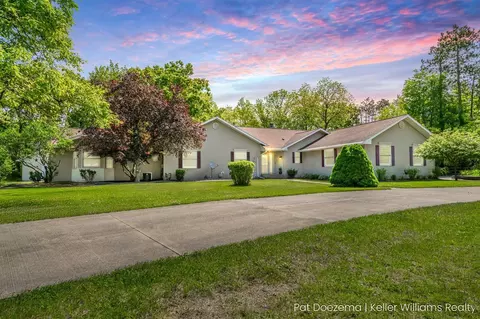 376 Stauffer, Hastings, MI 49058