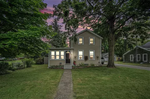 455 W Burr Oak, Centreville, MI 49032