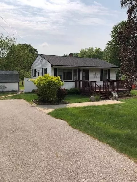 1401 Warner, Whitehall, MI 49461