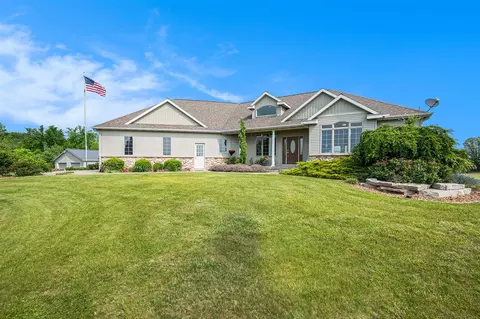 4373 Cleveland, Coopersville, MI 49404