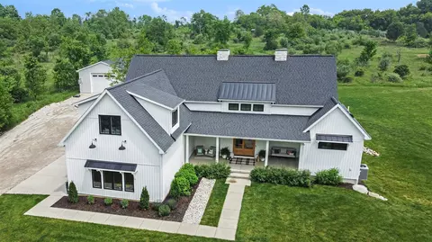 2958 S Edgar, Mason, MI 48854