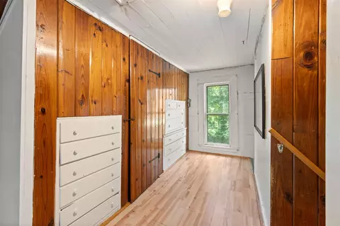 Entry Way - 4515 S Jackson, Jackson, MI 49201 photo 4 of 6