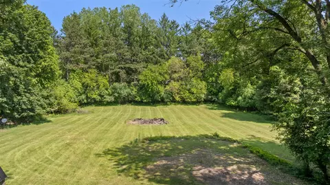 Exterior - 4515 S Jackson, Jackson, MI 49201 photo 8 of 11