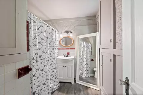 Bath - 4515 S Jackson, Jackson, MI 49201 photo 1 of 2