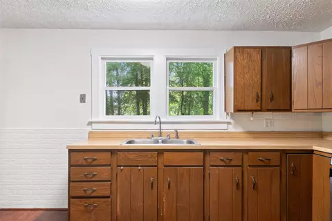 Kitchen - 4515 S Jackson, Jackson, MI 49201 photo 3 of 3