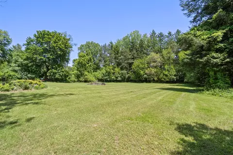 Exterior - 4515 S Jackson, Jackson, MI 49201 photo 9 of 11