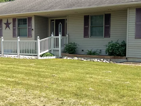 1173 Marshall, Tekonsha, MI 49092 photo 2
