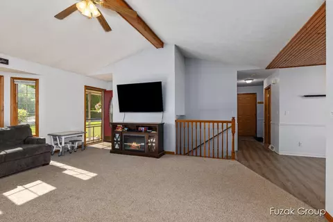 3882 40th, Hamilton, MI 49419 photo 9