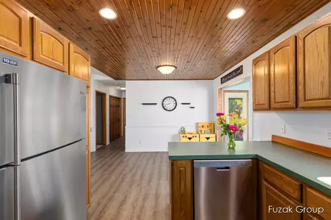 3882 40th, Hamilton, MI 49419 photo 10
