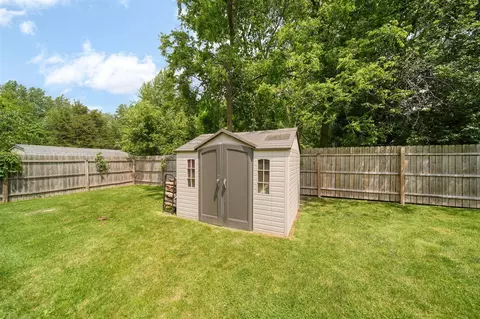 163 Robinson, Jackson, MI 49203 photo 39
