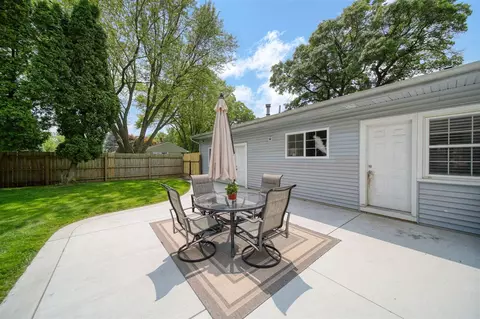 163 Robinson, Jackson, MI 49203 photo 37
