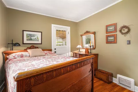 Bedroom - 338 N Eagle, Marshall, MI 49068 photo 2 of 7