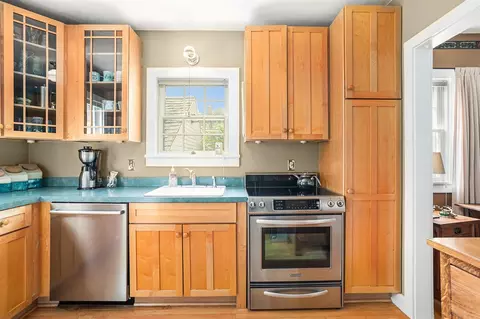 Kitchen - 338 N Eagle, Marshall, MI 49068 photo 2 of 3