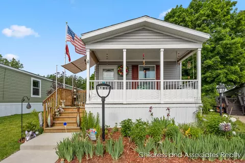 6869 Vinewood, Belmont, MI 49306