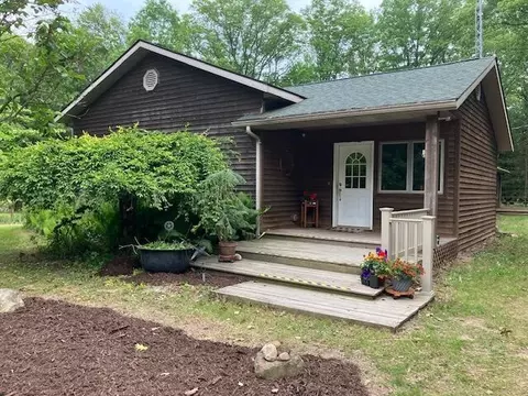 4520 W Arrowhead, White Cloud, MI 49349