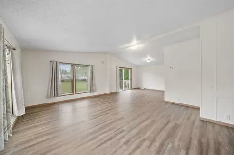 Living - 948 Savannah Riv, Adrian, MI 49221 photo 1 of 5