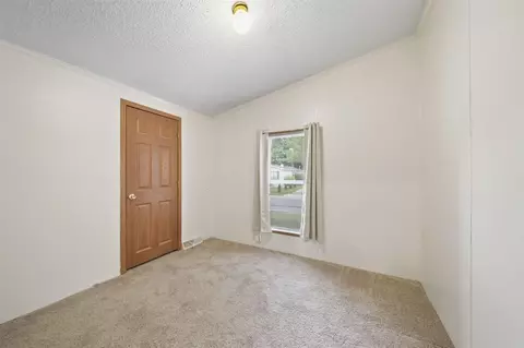 Bedroom - 948 Savannah Riv, Adrian, MI 49221 photo 3 of 4
