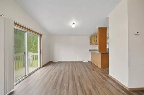 Living - 948 Savannah Riv, Adrian, MI 49221 photo 4 of 5