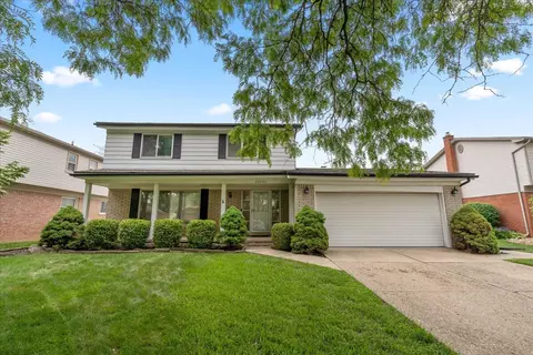 32052 Cambridge, Warren, MI 48093