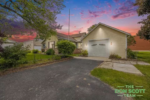 116 N Main, Casnovia, MI 49318
