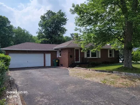 407 Louise, Dowagiac, MI 49047