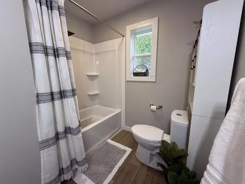 Bath - 4223 S Harvard, Baldwin, MI 49304 photo 4 of 13