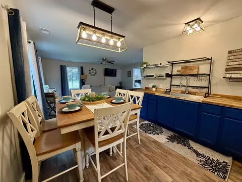 Dining - 4223 S Harvard, Baldwin, MI 49304 photo 2 of 4