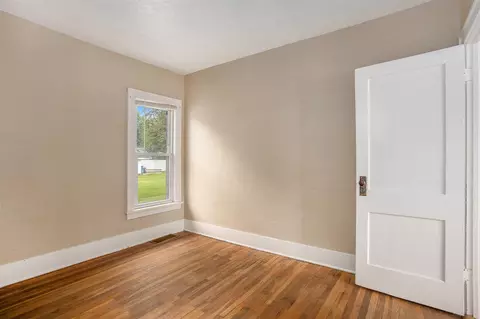 Bedroom - 255 E Corey, Bronson, MI 49028 photo 2 of 2