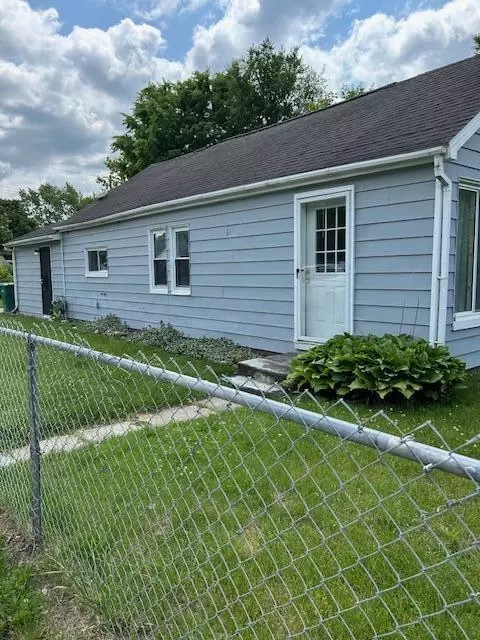 2105 Bomber, Ypsilanti, MI 48198
