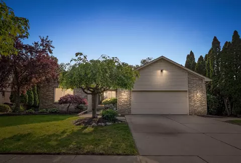 1060 Millbrook, Canton, MI 48188