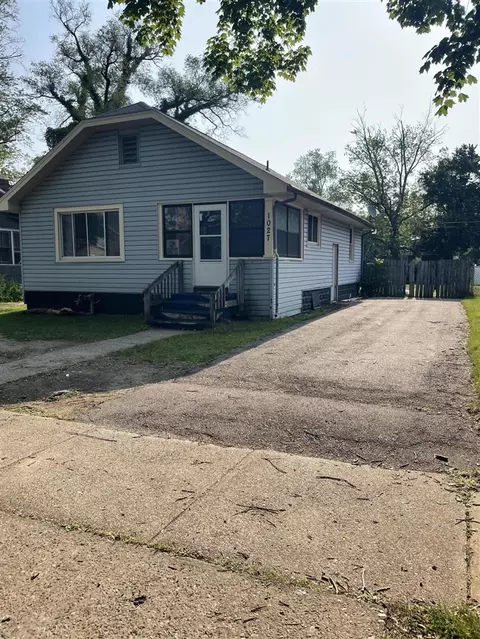 1027 Ogden, Benton Harbor, MI 49022