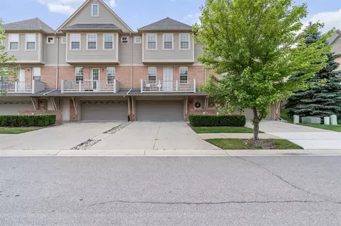 56643 Sunset, Shelby Township, MI 48316