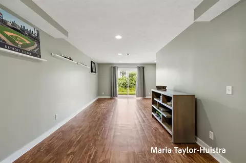 Living - 6221 Timber, Allendale, MI 49401 photo 8 of 9