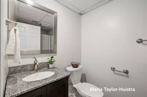 Bath - 6221 Timber, Allendale, MI 49401 photo 2 of 3