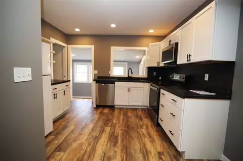 Entry Way - 1301 Seventh, Three Rivers, MI 49093 photo 1 of 3