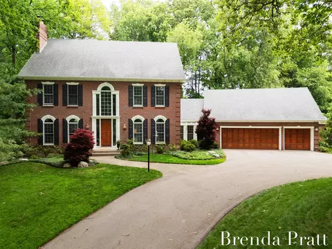 5691 Forest Gln, Ada, MI 49301